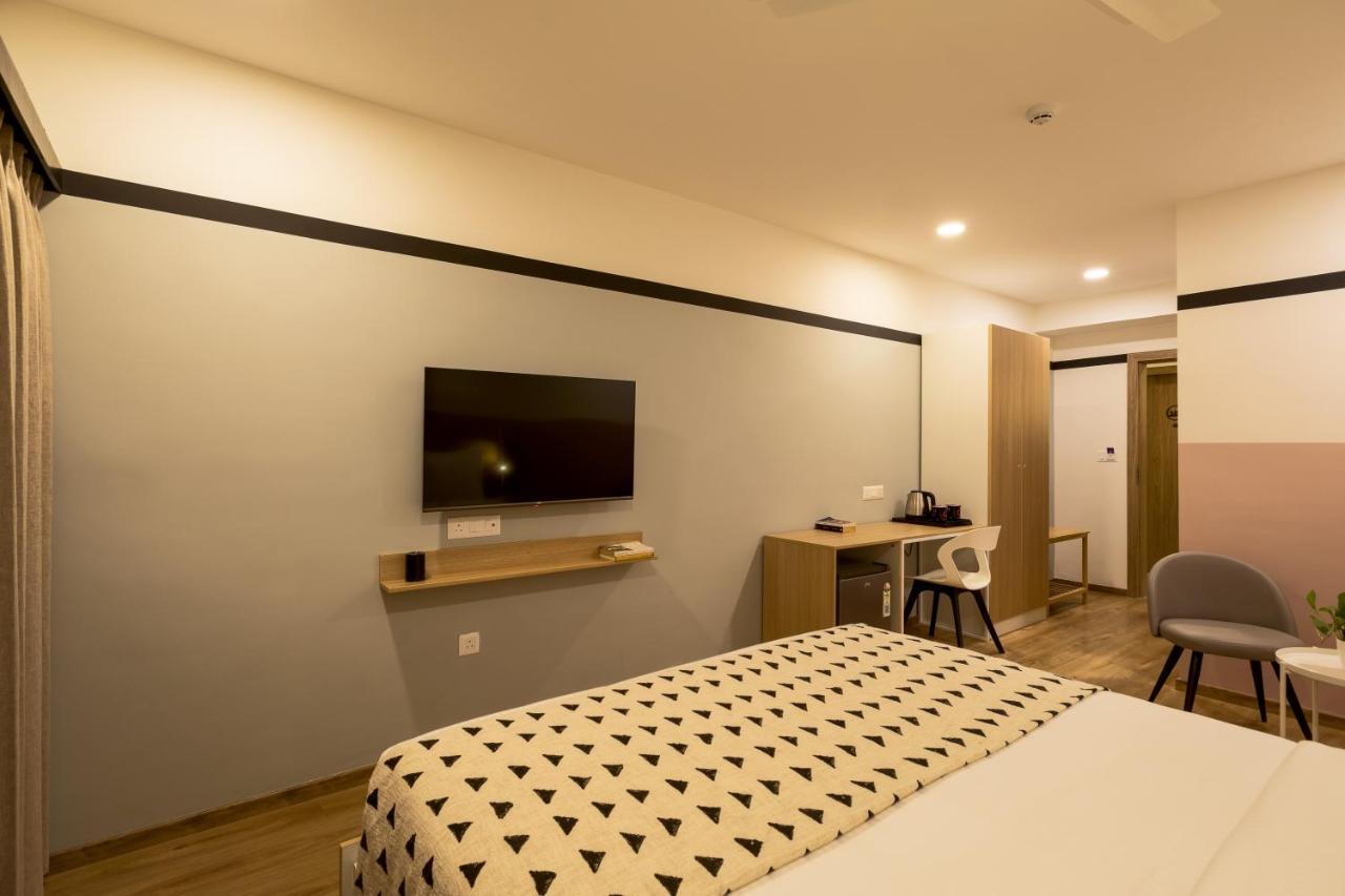 Olive Hotel Indiranagar 100Ft Road By Embassy Group Μπανγκαλόρ Εξωτερικό φωτογραφία