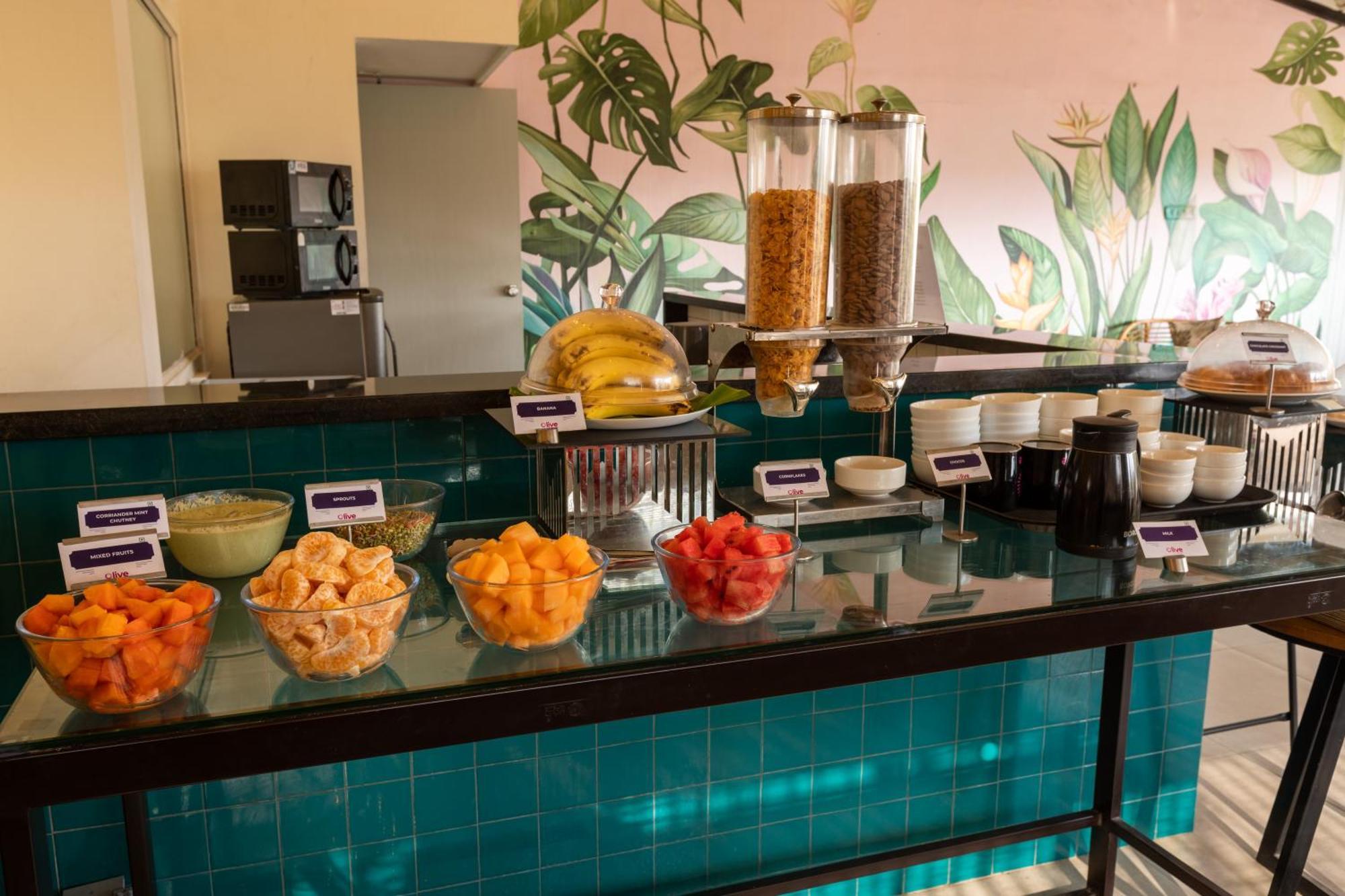 Olive Hotel Indiranagar 100Ft Road By Embassy Group Μπανγκαλόρ Εξωτερικό φωτογραφία